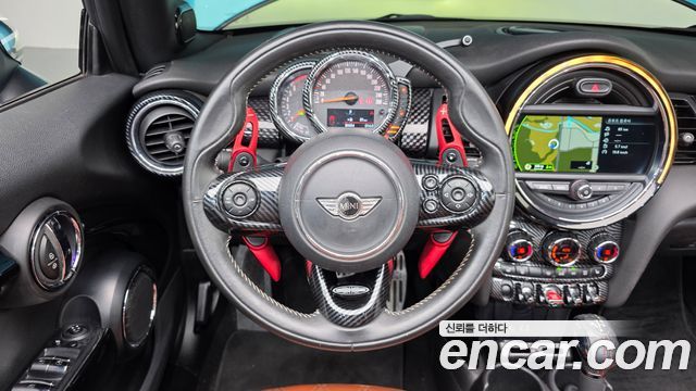 Mini Cooper Convertible 2016 — photo 13