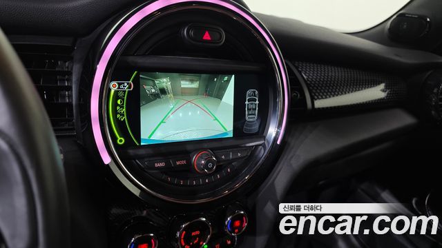 Mini Cooper Convertible 2016 — photo 16