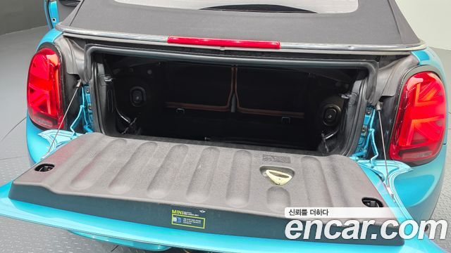 Mini Cooper Convertible 2016 — photo 20
