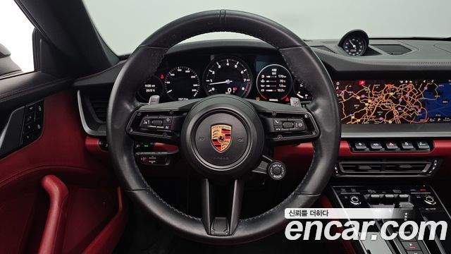 Porsche 911 2020 — photo 13