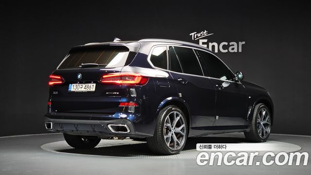 BMW X5 2021 — photo 2