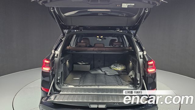 BMW X5 2021 — photo 26