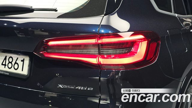 BMW X5 2021 — photo 9