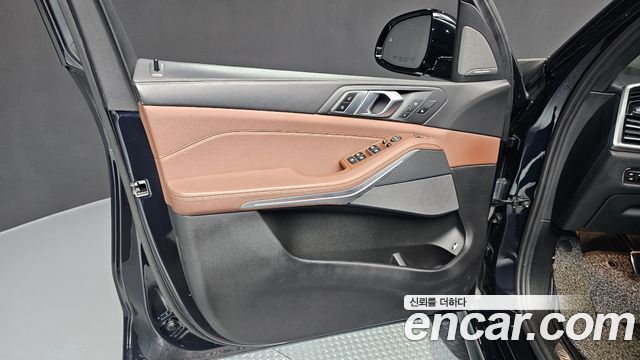 BMW X5 2021 — photo 14