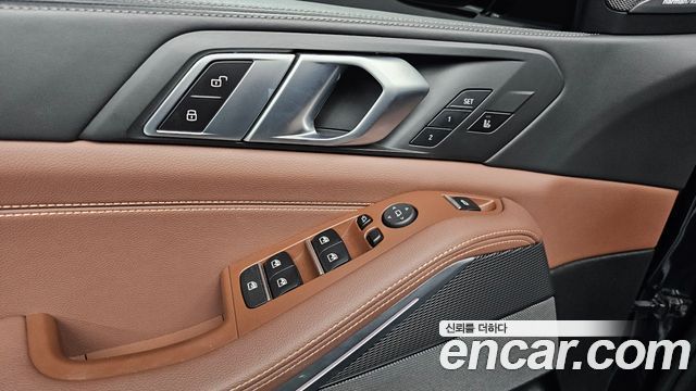 BMW X5 2021 — photo 29