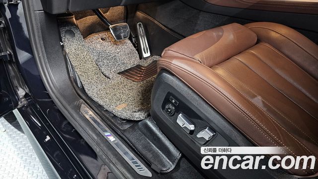 BMW X5 2021 — photo 33