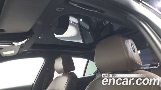 BMW 5-Series 2024 — photo 18