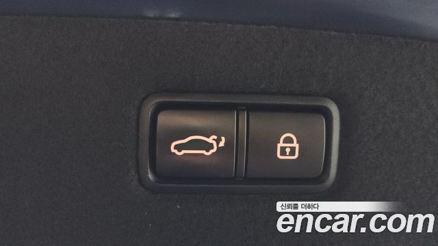 Genesis EQ900 2017 — photo 25