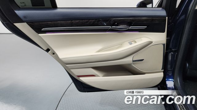Genesis EQ900 2017 — photo 15