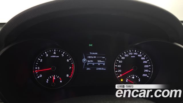 Kia K5 2016 — photo 8