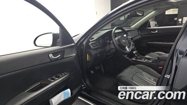 Kia K5 2016 — photo 10