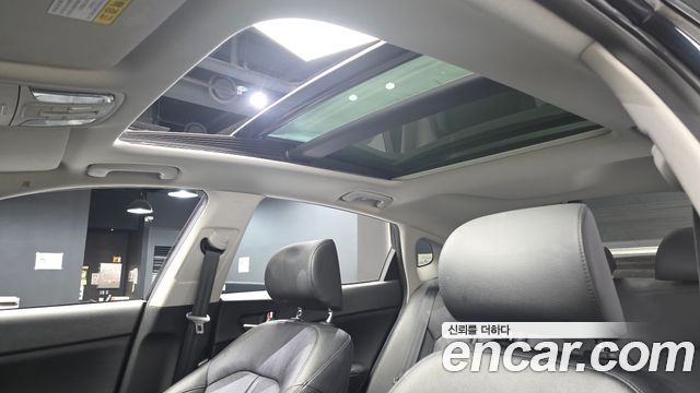 Kia K5 2016 — photo 18