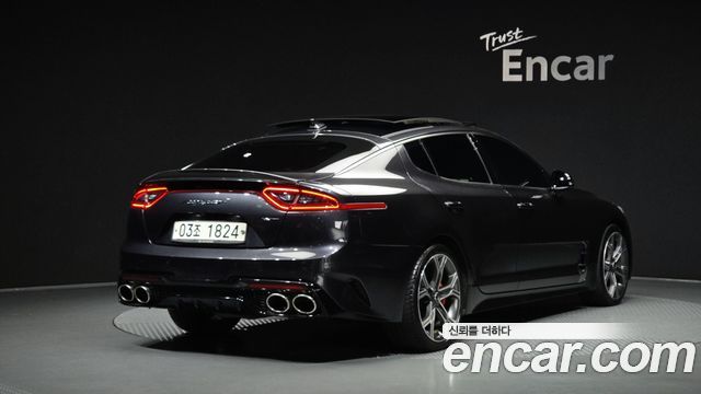 Kia Stinger 2018 — photo 2