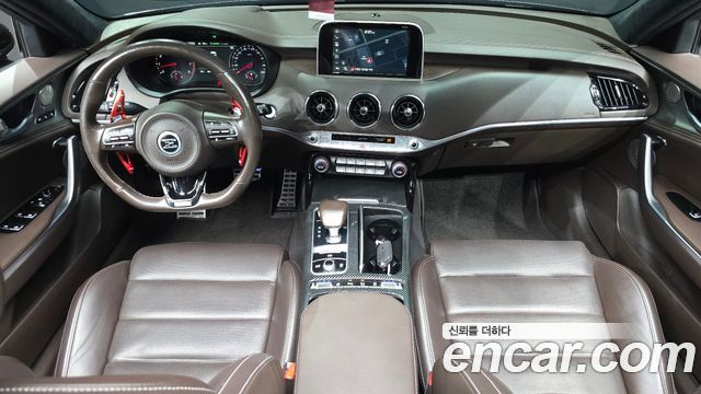 Kia Stinger 2018 — photo 10