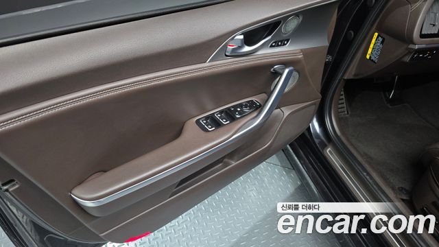 Kia Stinger 2018 — photo 14