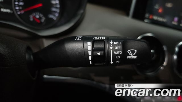 Kia Stinger 2018 — photo 31