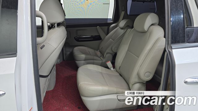 Kia Canival 2020 — photo 11