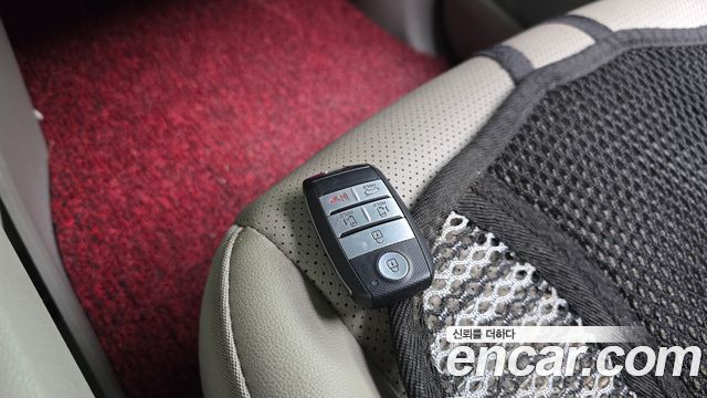 Kia Canival 2020 — photo 16