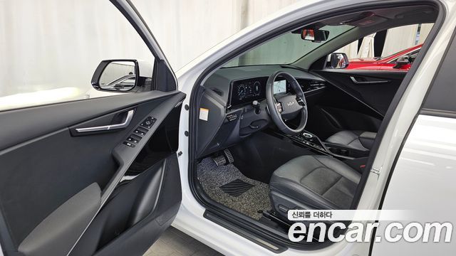 Kia Niro 2022 — photo 13