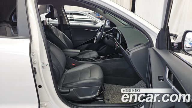 Kia Niro 2022 — photo 17