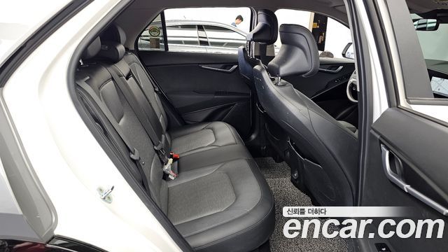 Kia Niro 2022 — photo 18