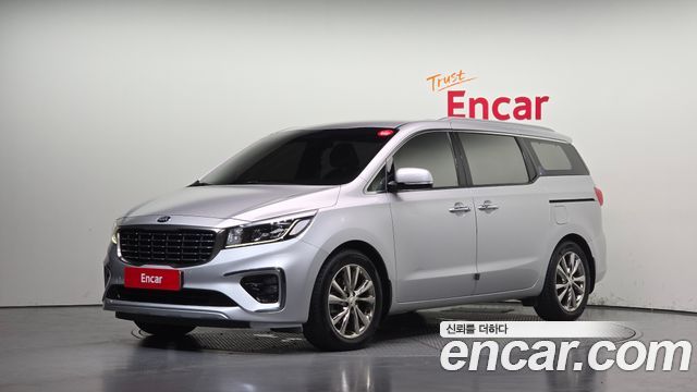 Kia Canival 2019 — photo 1