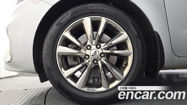 Kia Canival 2019 — photo 5