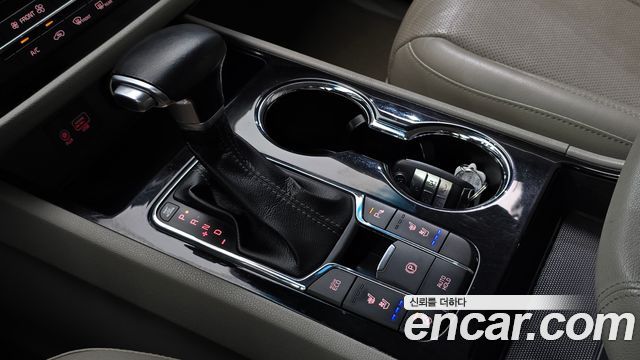 Kia Canival 2019 — photo 12