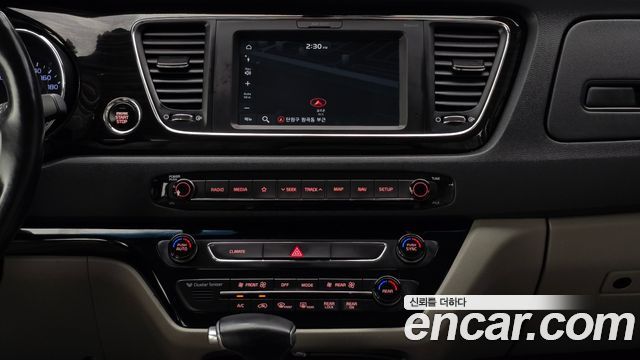 Kia Canival 2019 — photo 21