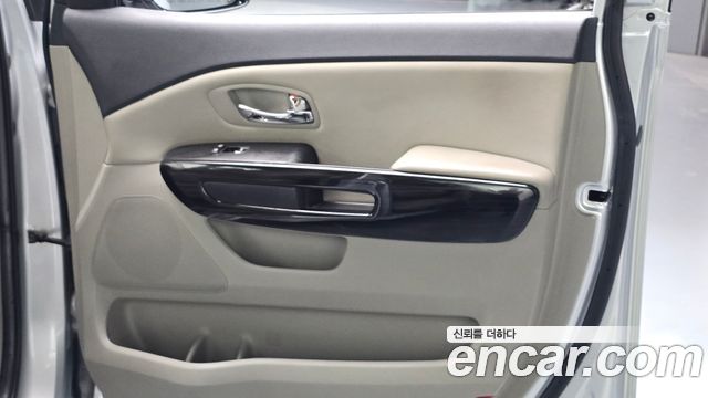 Kia Canival 2019 — photo 15