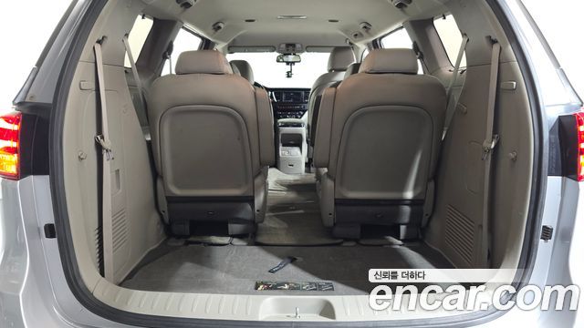Kia Canival 2019 — photo 29