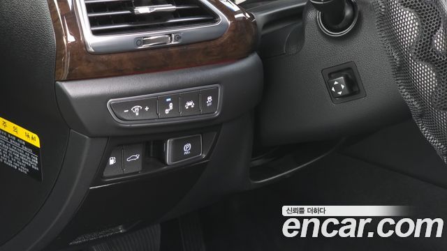 Genesis EQ900 2018 — photo 15