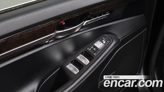 Genesis EQ900 2018 — photo 16