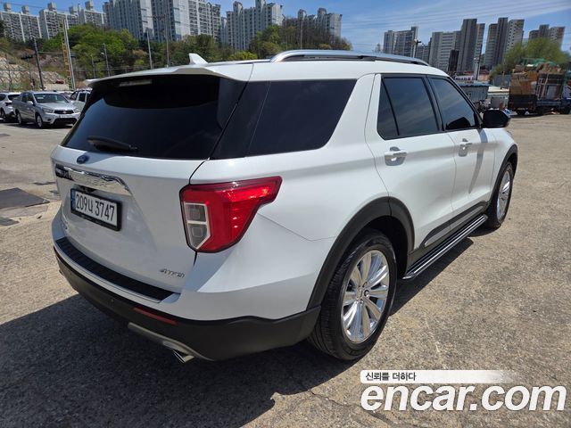 Ford Explorer 2021 — photo 2