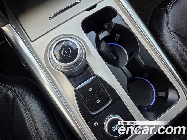 Ford Explorer 2021 — photo 9