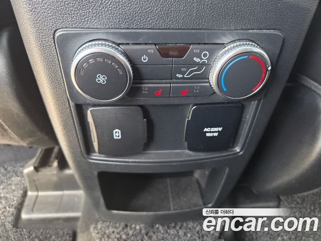 Ford Explorer 2021 — photo 20
