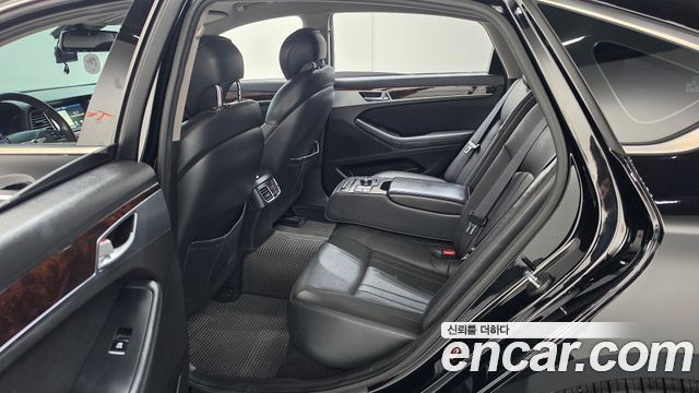 Hyundai Genesis 2016 — photo 17