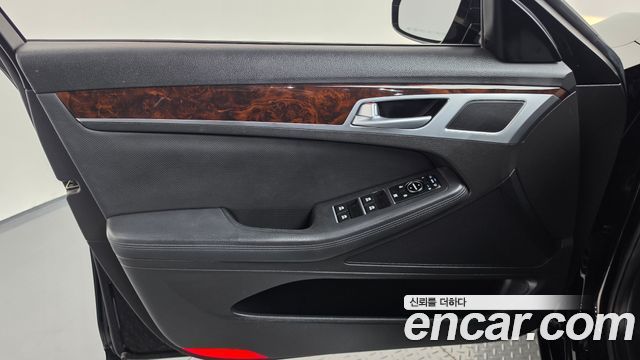 Hyundai Genesis 2016 — photo 14