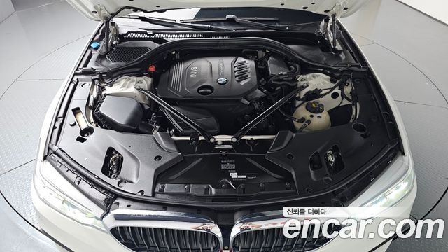 BMW 5-Series 2018 — photo 6