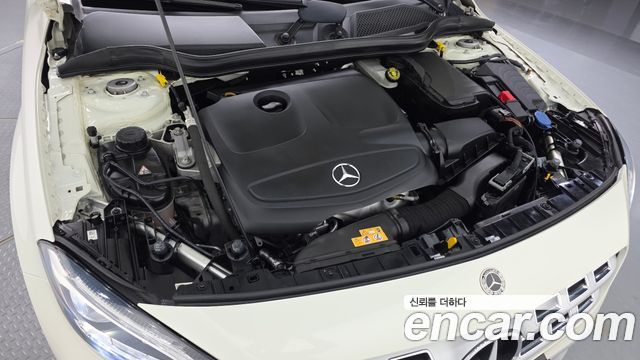 Mercedes-Benz GLA-Class 2018 — photo 6