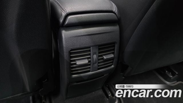 Mercedes-Benz GLA-Class 2018 — photo 24