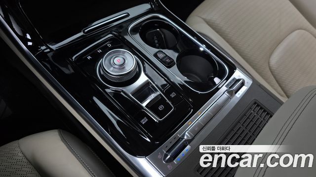 Kia Canival 2022 — photo 12