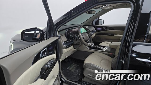 Kia Canival 2022 — photo 25