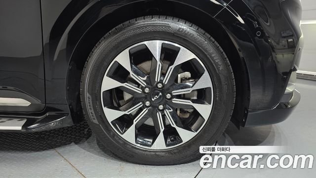 Kia Canival 2022 — photo 7