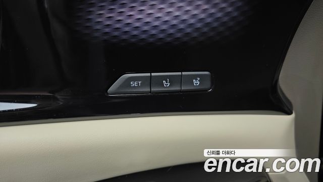Kia Canival 2022 — photo 31