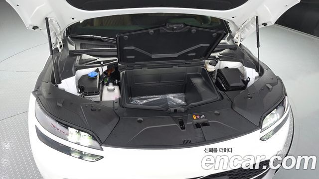 Genesis GV60 2023 — photo 6