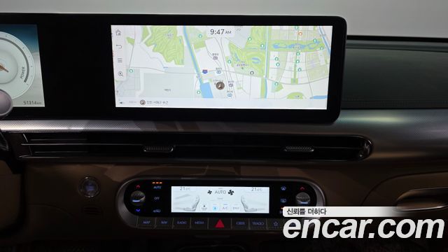 Genesis GV60 2023 — photo 20