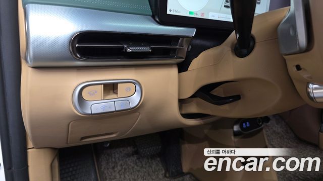 Genesis GV60 2023 — photo 23