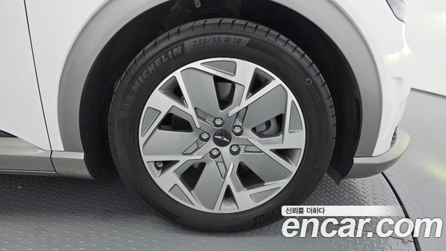Genesis GV60 2023 — photo 7