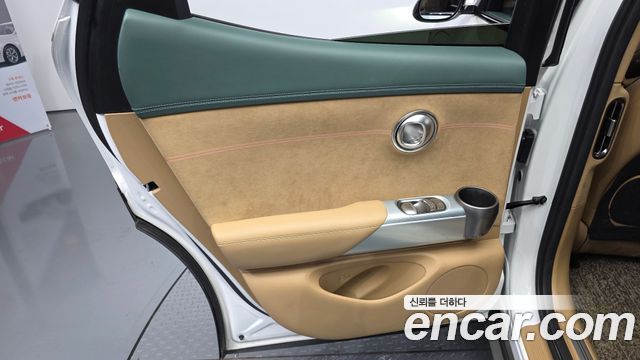 Genesis GV60 2023 — photo 15